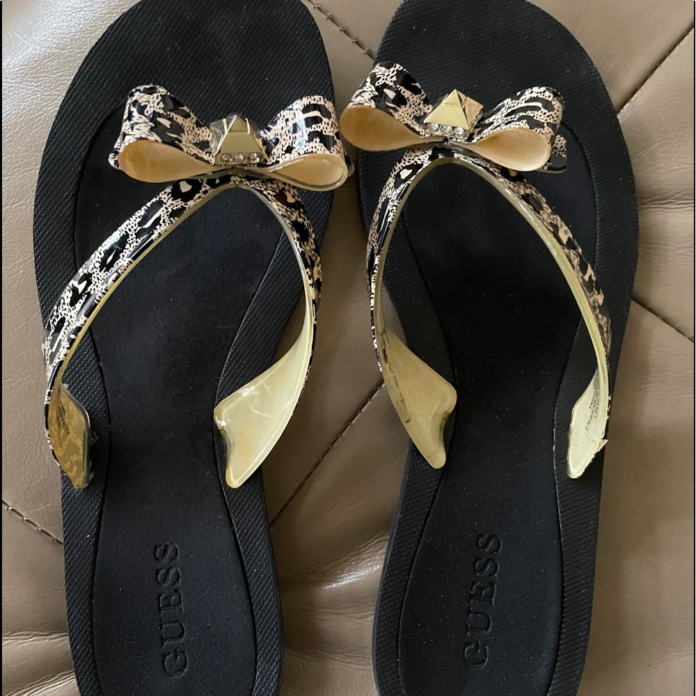 Guess sandals